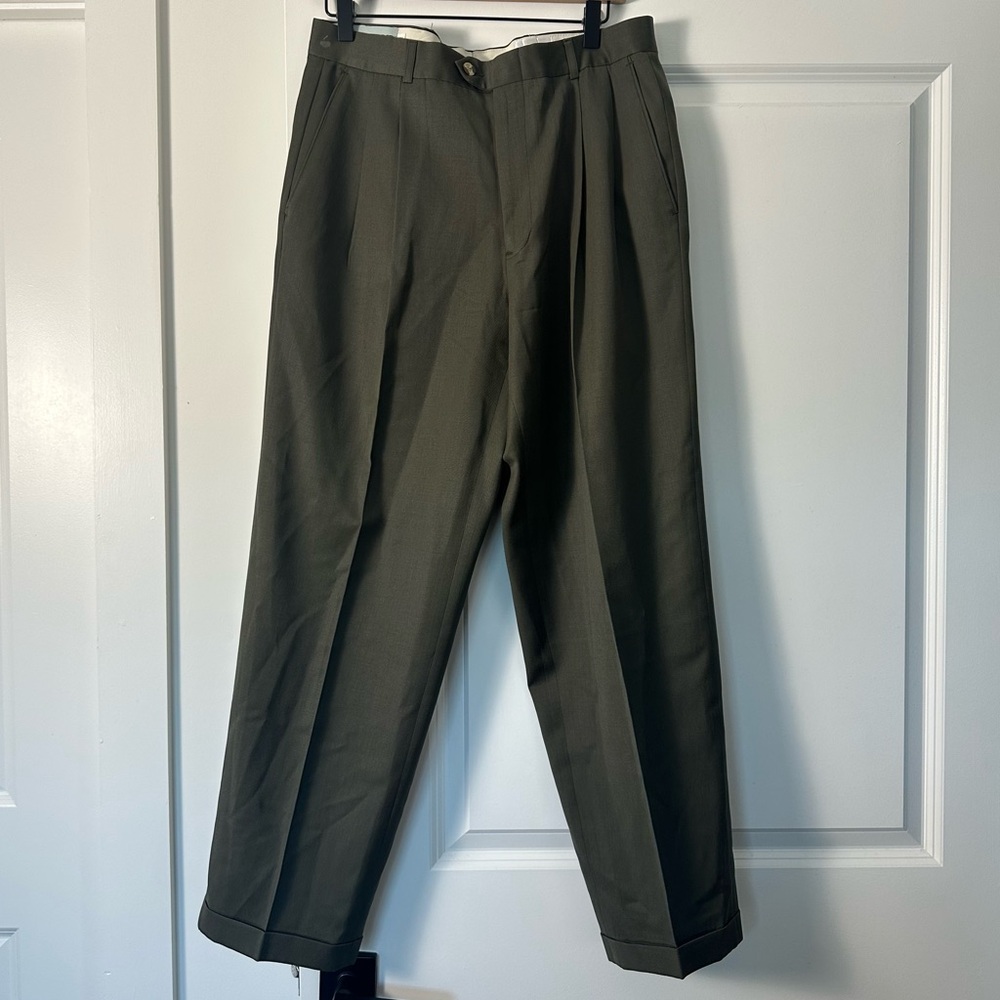 Alfani (34) Deep Olive Green Pleated Front Straight Leg Trouser Dress Pant